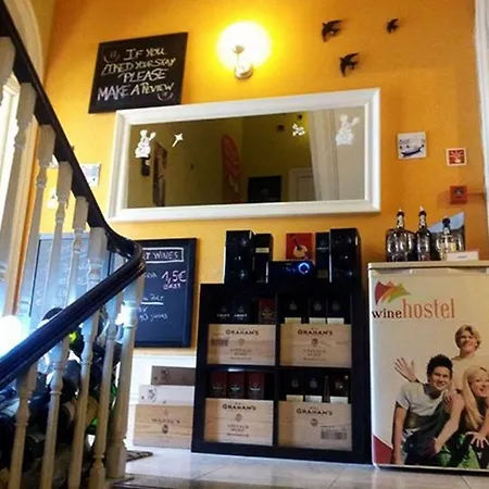 Wine Хостел Порту